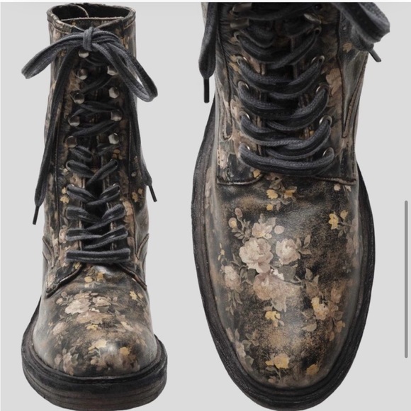 NEW Free People Santa Fe Lace Up Black Distressed Floral Leather Boots Sz 10 - Picture 4 of 4